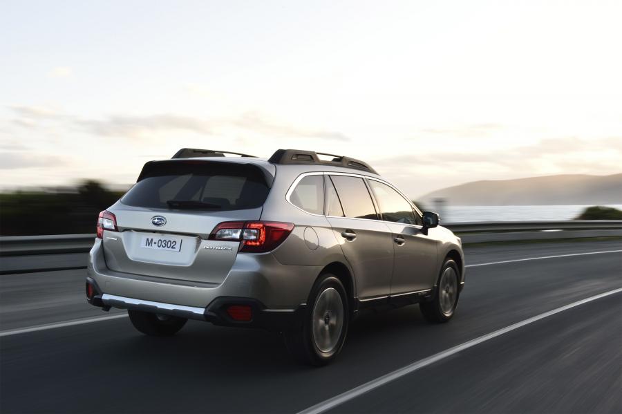  Subaru Outback 2015 года  (ZA) (фото 2 из 8)